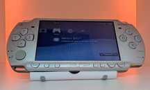Sony PSP 2000 (серебристая, 64гб, прошитая, с играми, АКБ OSTENT)