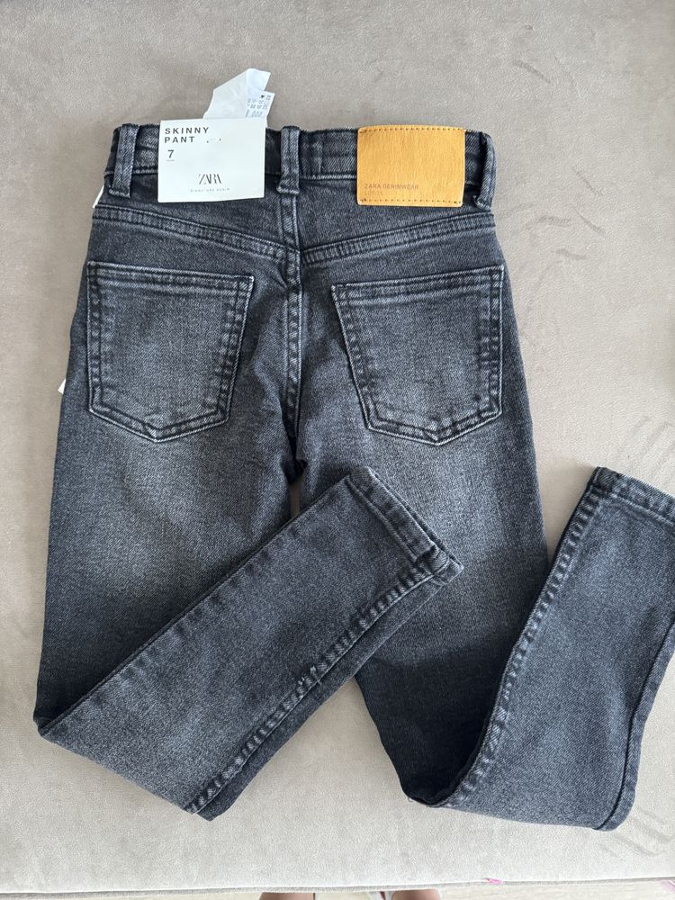 Джинсы для девочки zara