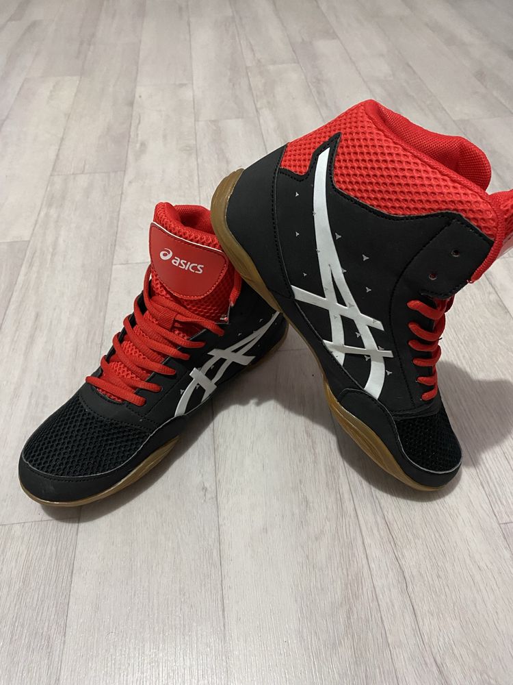 Борцовки ASICS Новые