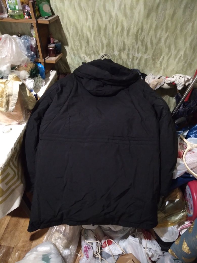 Продам новый  пуховик 56размер плащ, Италия ветровку