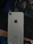 Продам Iphone 8