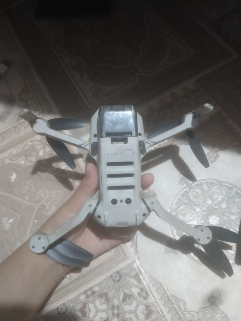 ПРОДАМ DJI почти новый