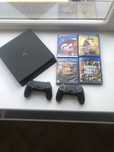 PS4 Slim 500GB.