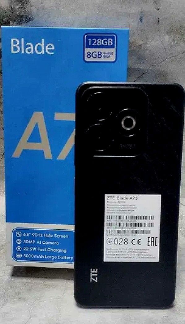 ZTE Blade A75  8/128gb в идеале с коробкой