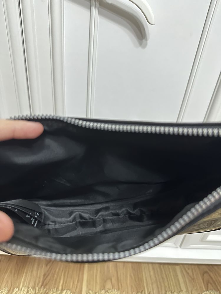 Продам сумку багет H&M