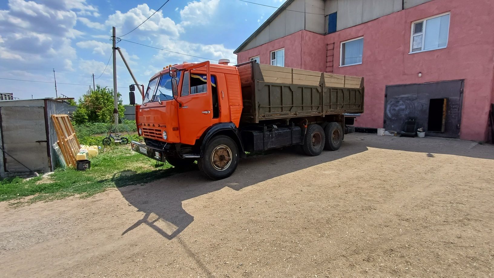 Продам камаз с прицепом сельхозник