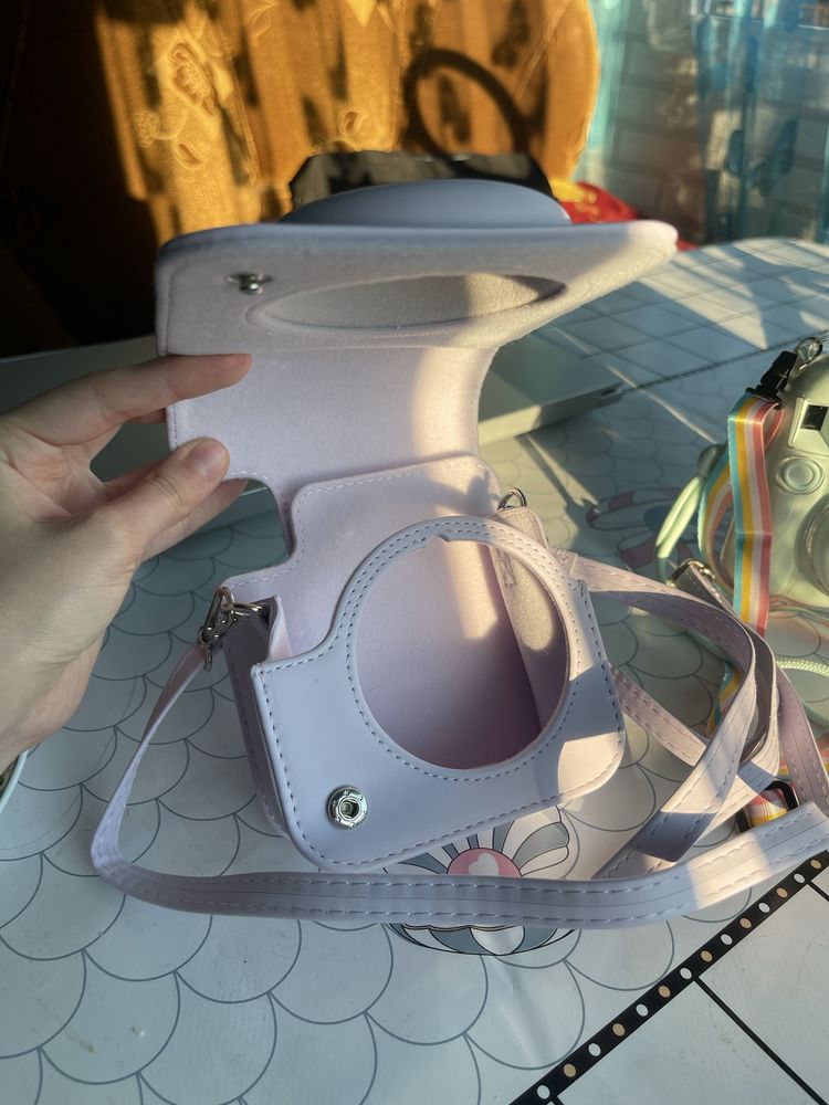 Продам палароид instax mini 12