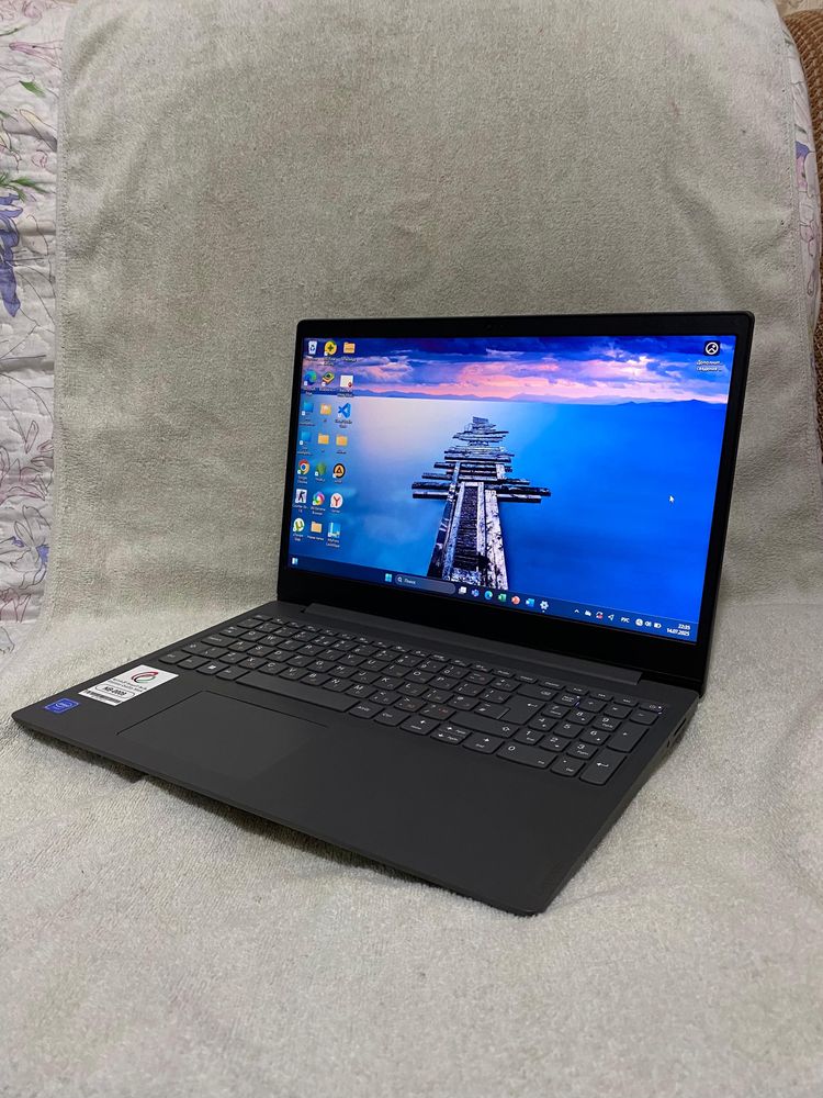 Lenovo.    IdeaPad   3