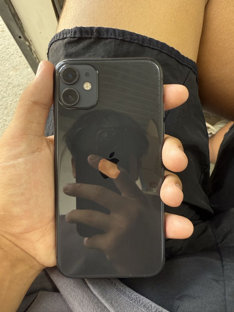 iPhone 11.