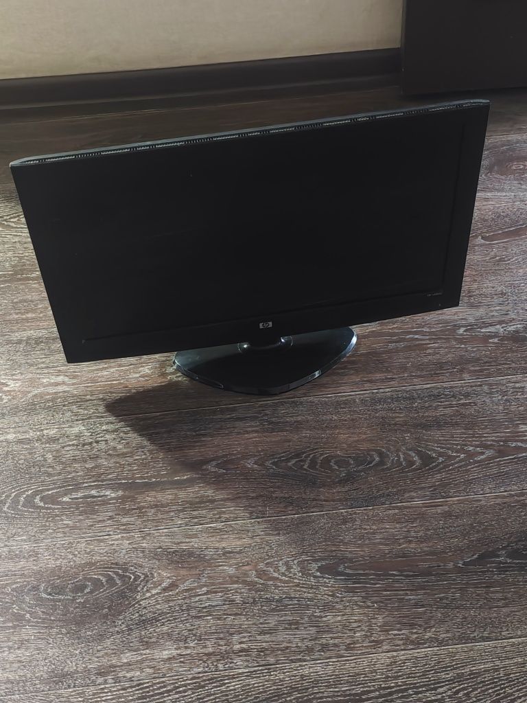 Монитор HP X22LED - 21.5" Full HD