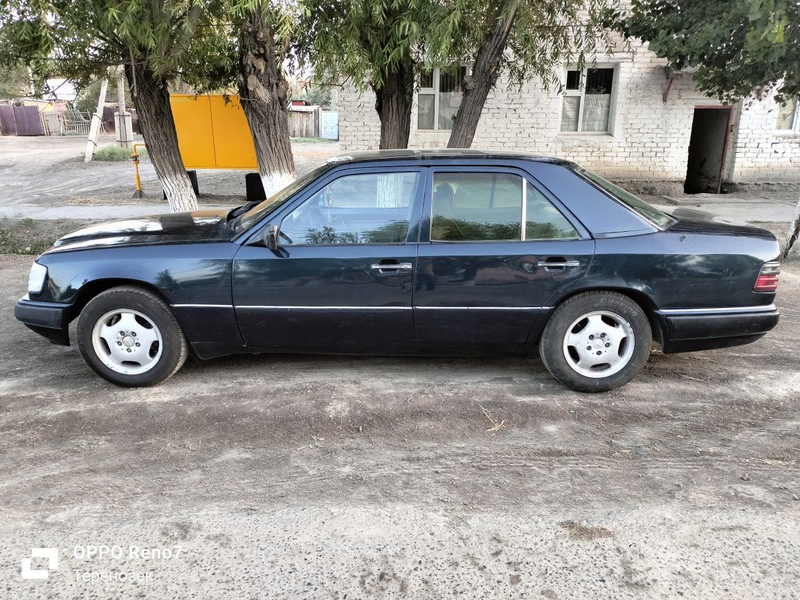 Продам Мерс 124 Е