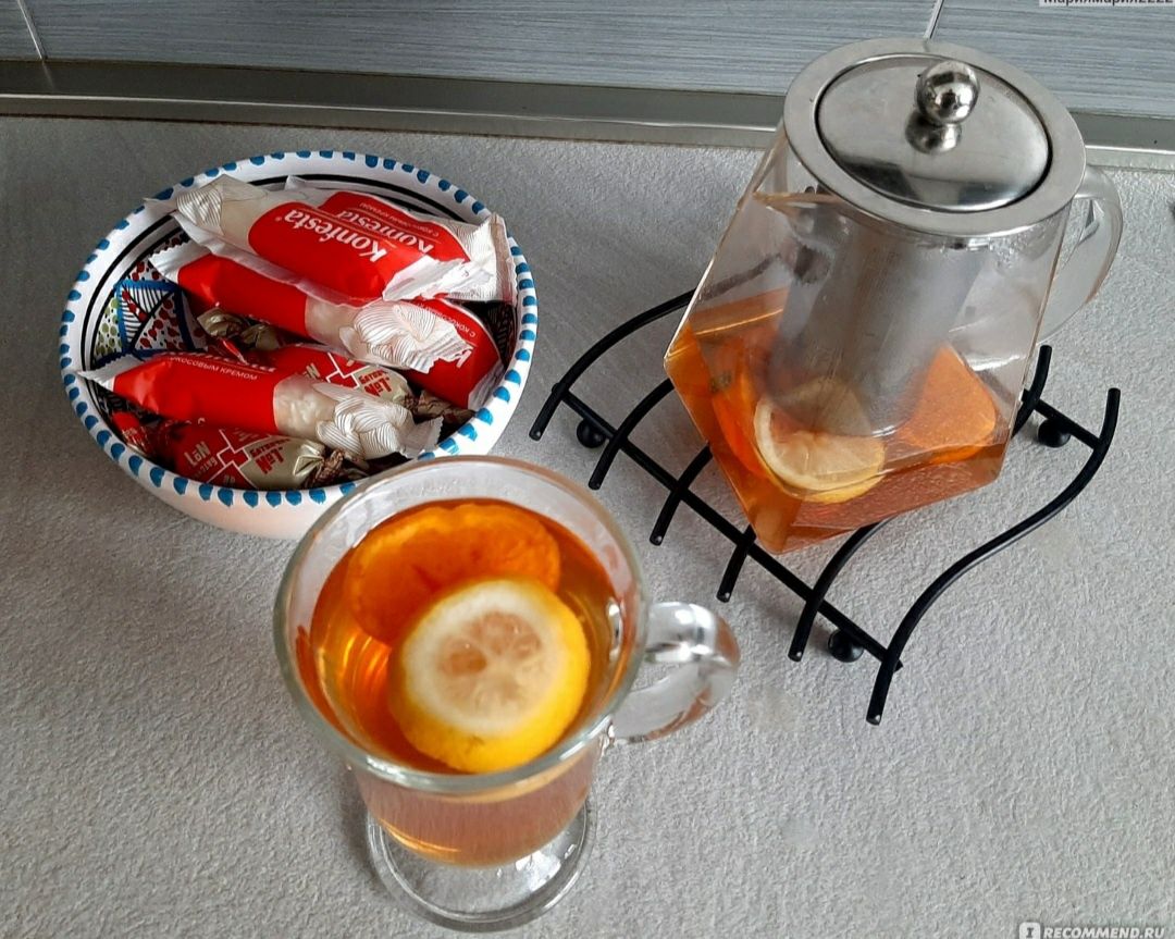 Чайник заварочный с ситичком.