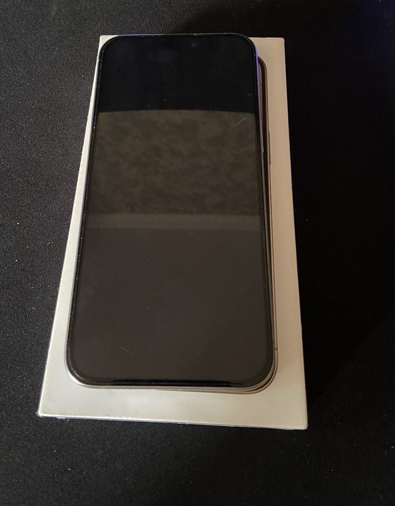 Продам iphone 15 pro max