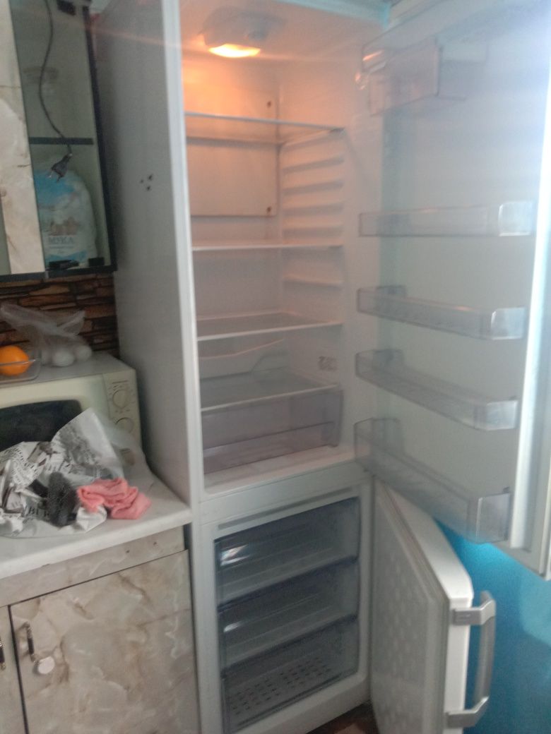 Продам холодильник в отличном состоянии