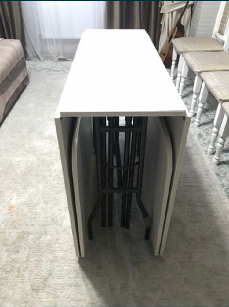 Продам стол и стулья