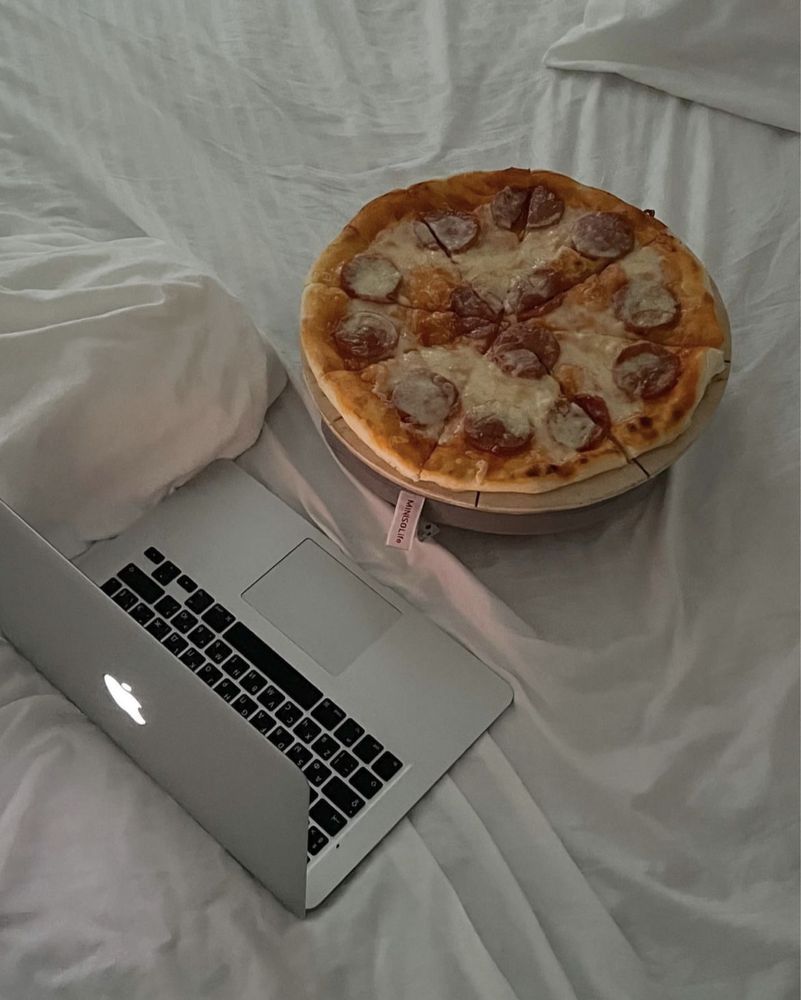 Продам MacBook air 13 2017