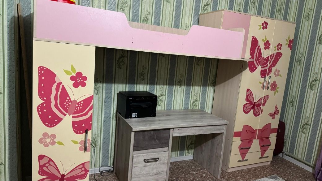Детский гарнитур