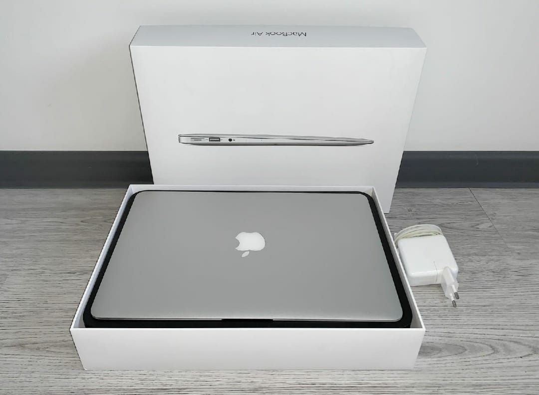 Macbook Air 2017/в идеальном состоянии