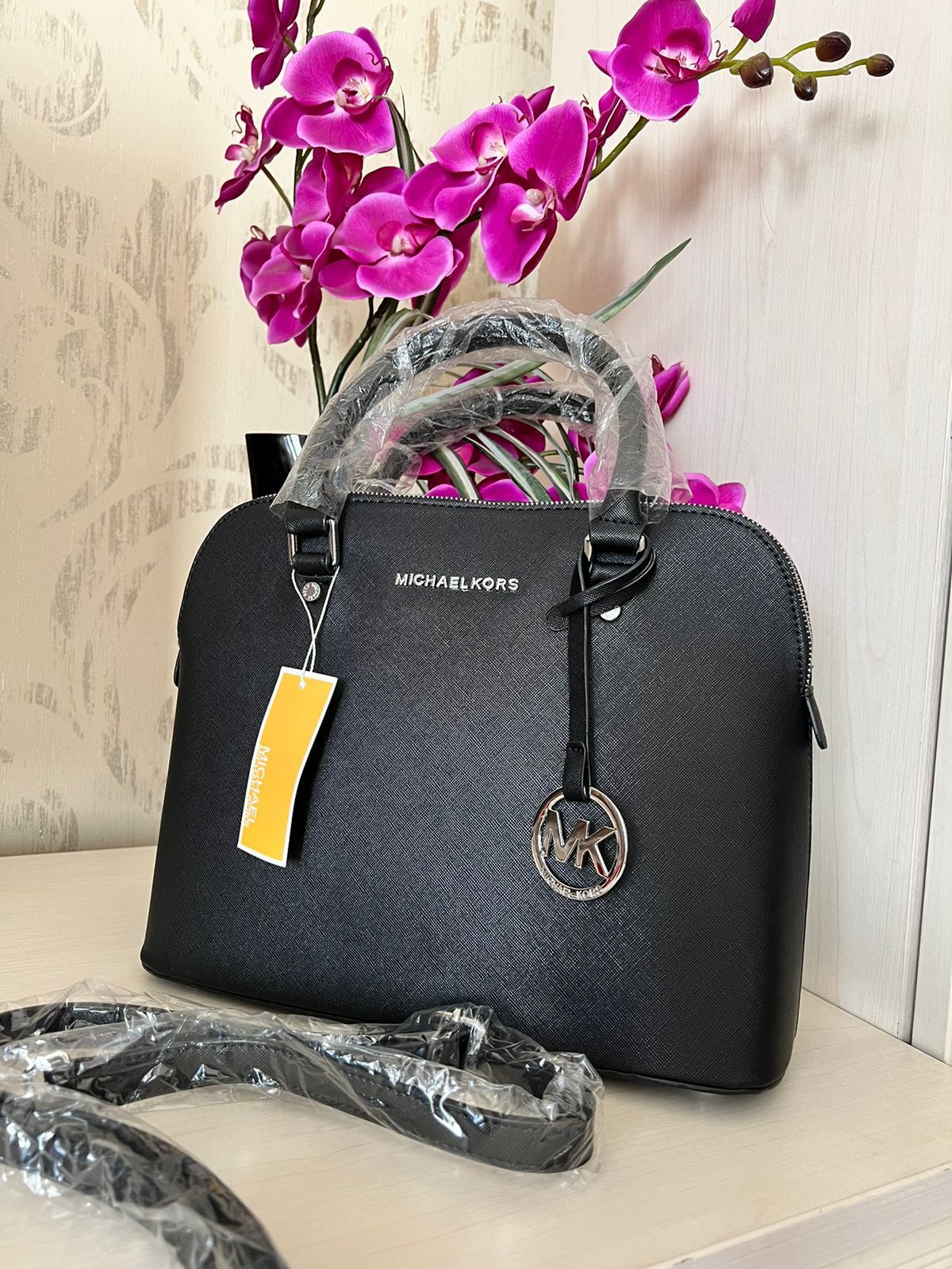 Продам сумку Michael Kors