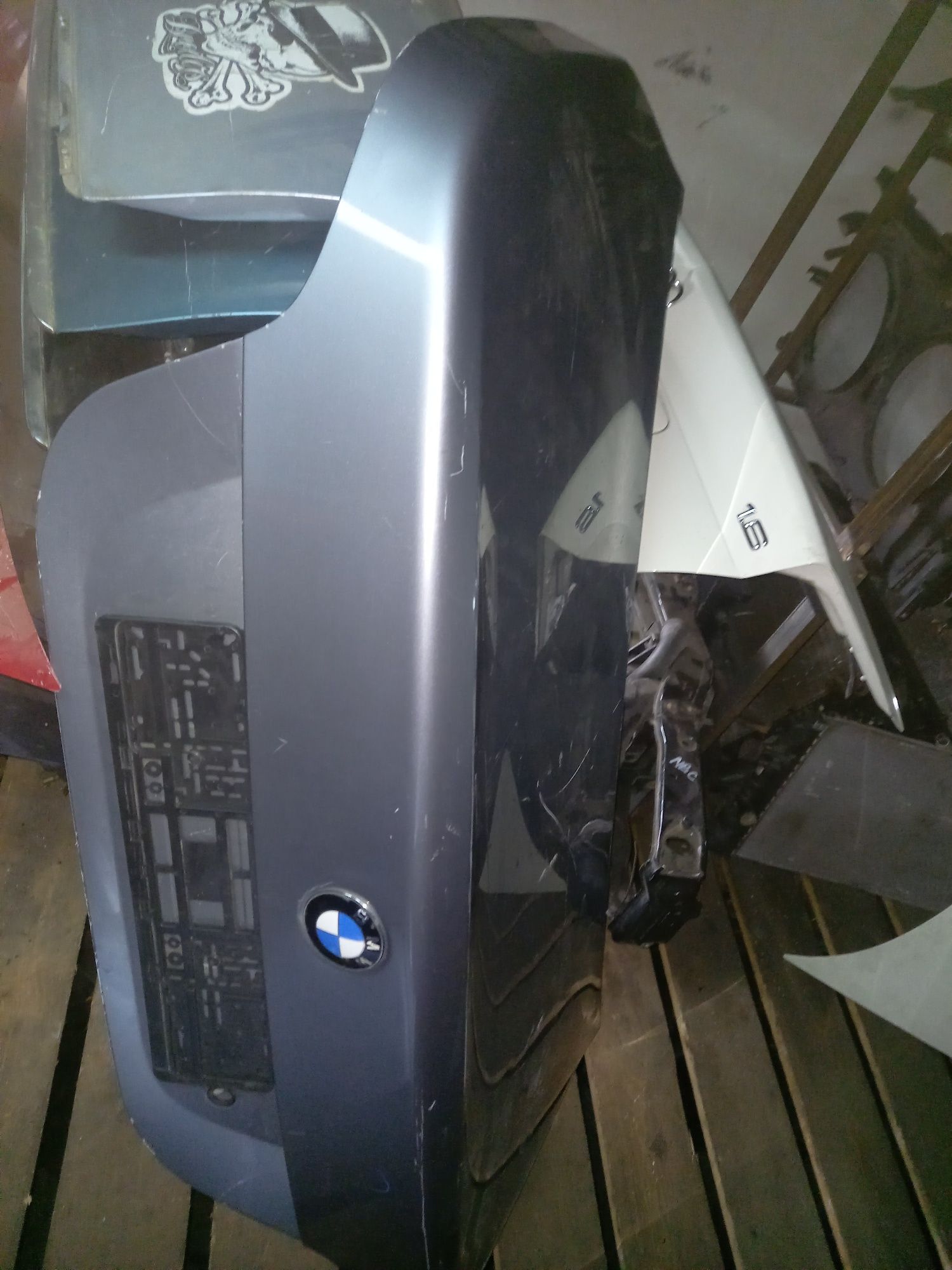 Крышка багажника на BMW E60 из Германии