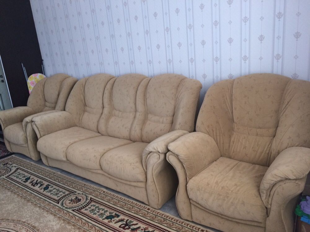 Срочно, срочно продам мягкий уголок
