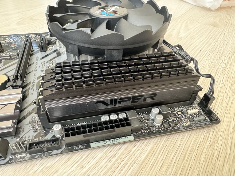 Материнская плата  ASRock H470 + i5-10400f + 16 Gb DDR4
