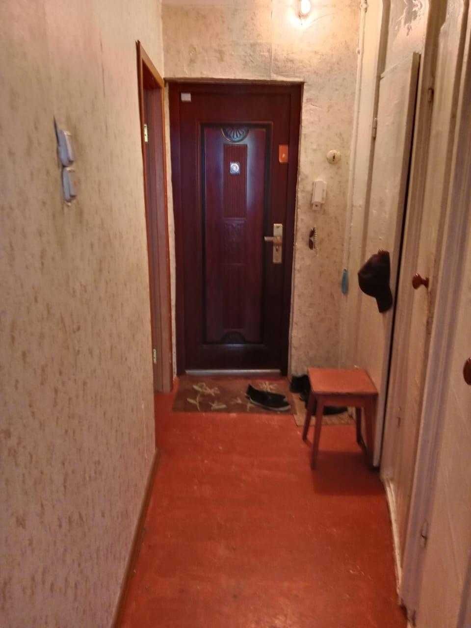 Продам 1- комнатную квартиру на 6 кмр