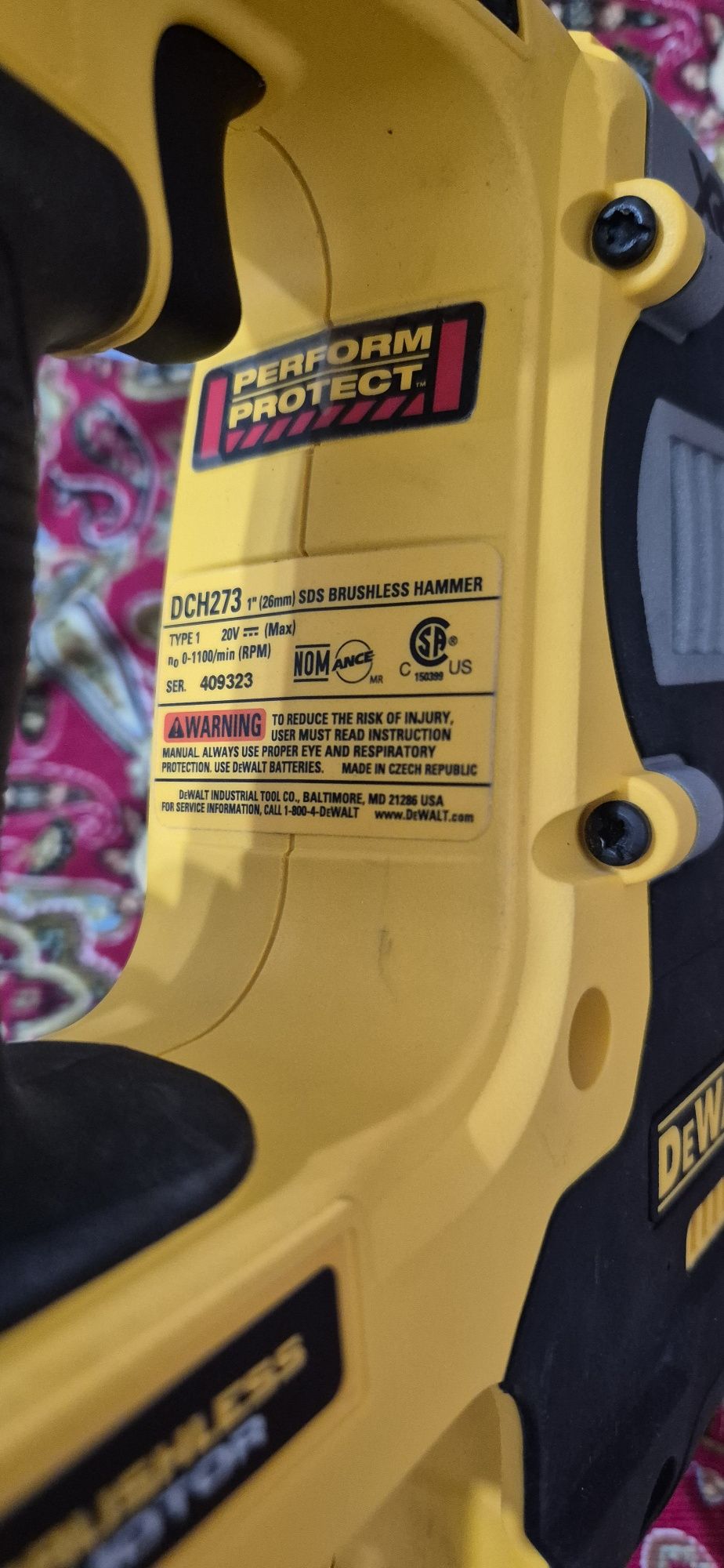 Перфоратор Dewalt DCH273