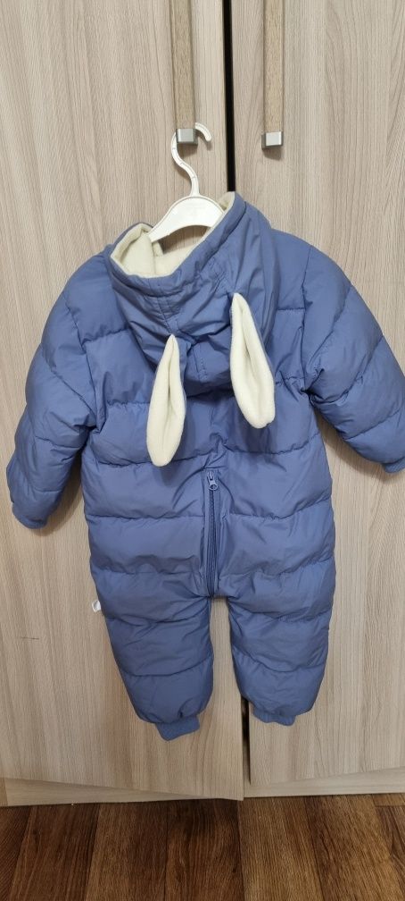 Продам комбинезон размер 90