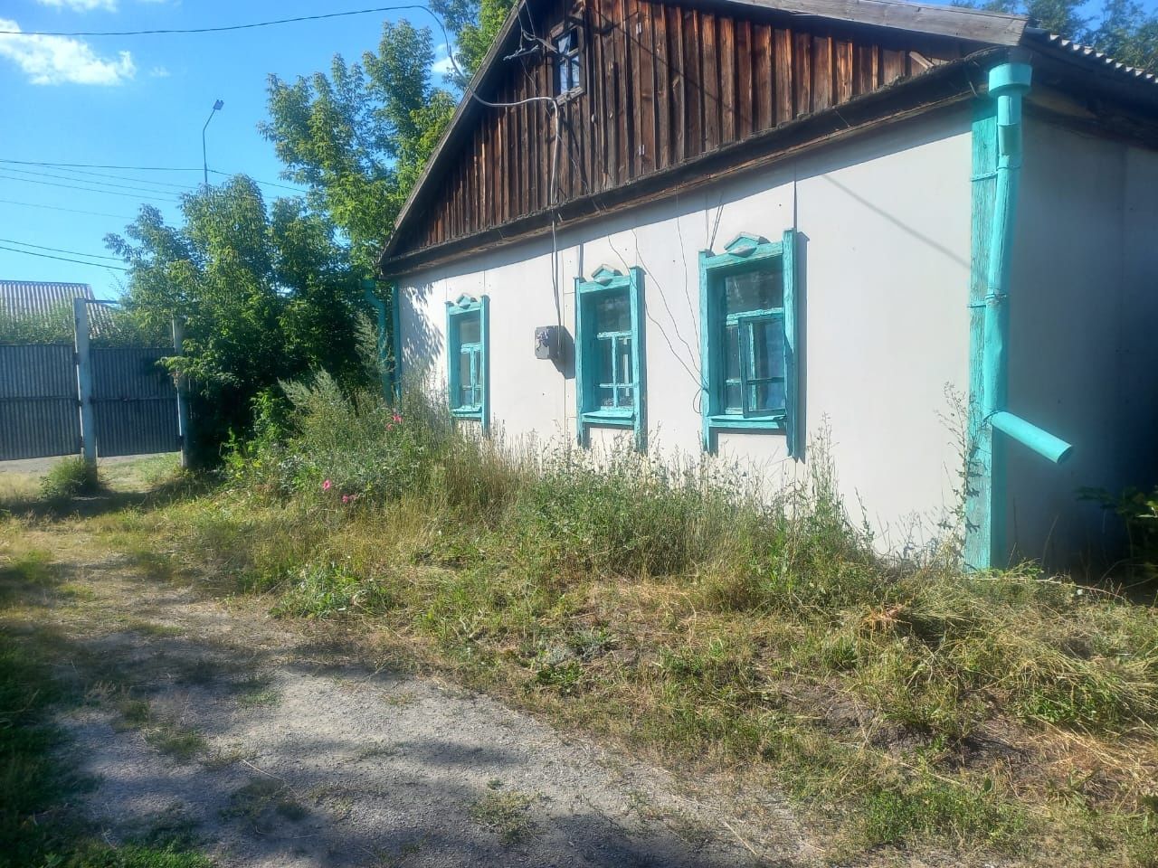 Үй сатылады 4 бөлмелі