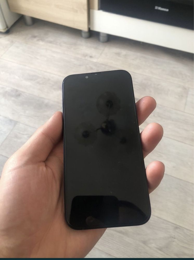 IPhone 13 с гарантием
