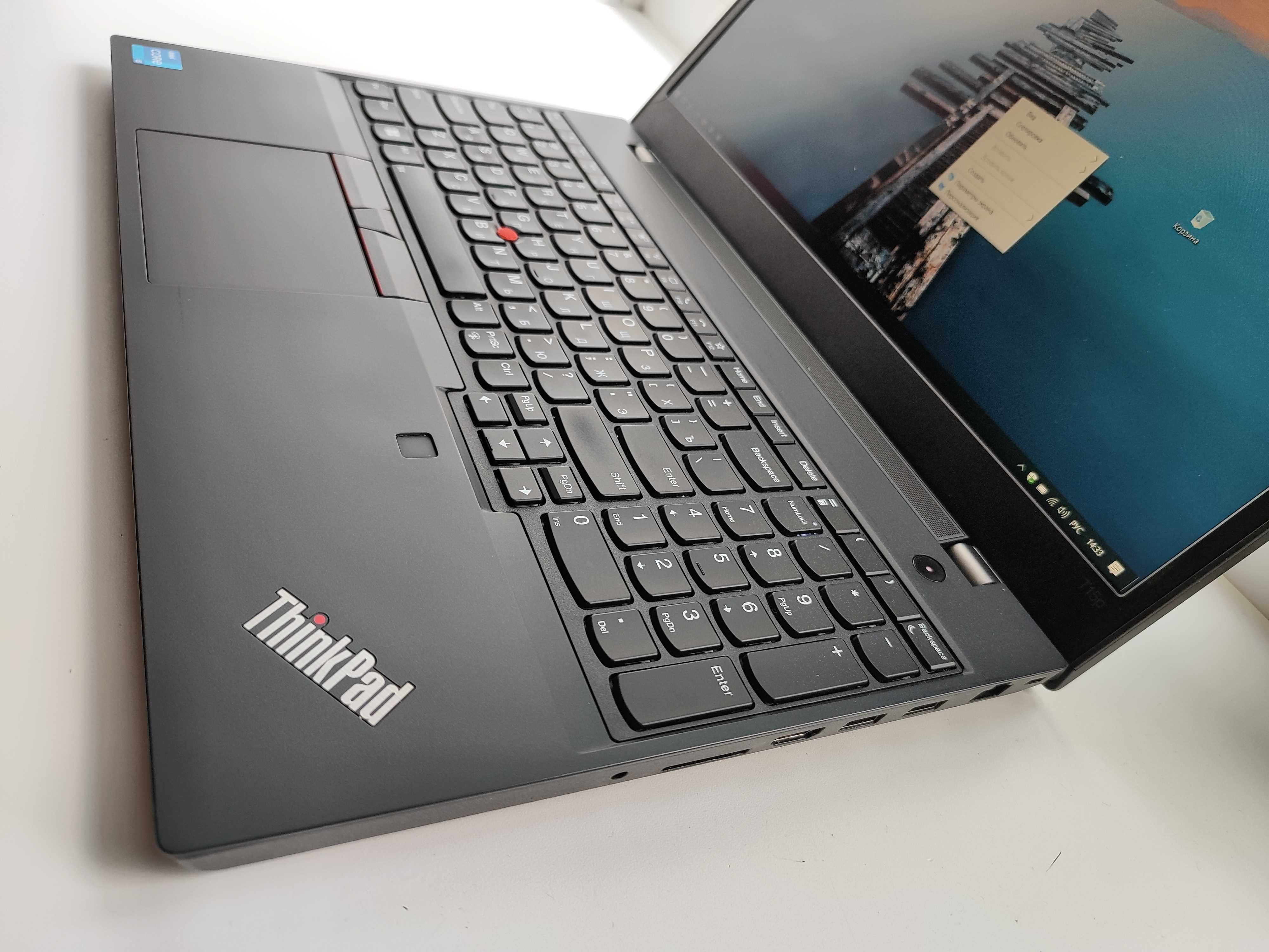 Lenovo ThinkPad T15P Gen 2/i5-11400H/8/1000/FHD/IPS