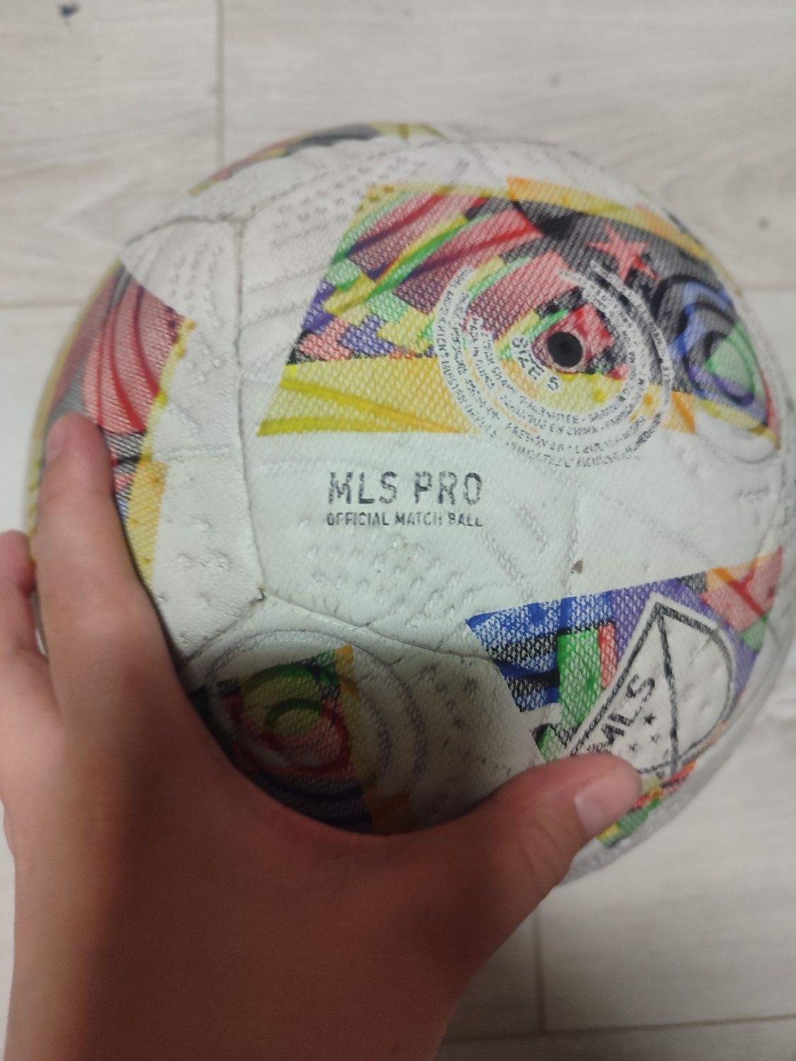 Прлдам мяч  Adidas MLS 24 Pro Ball