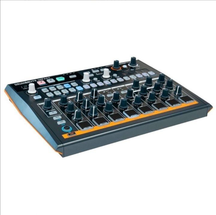 Драм машина Arturia DrumBrute Impact