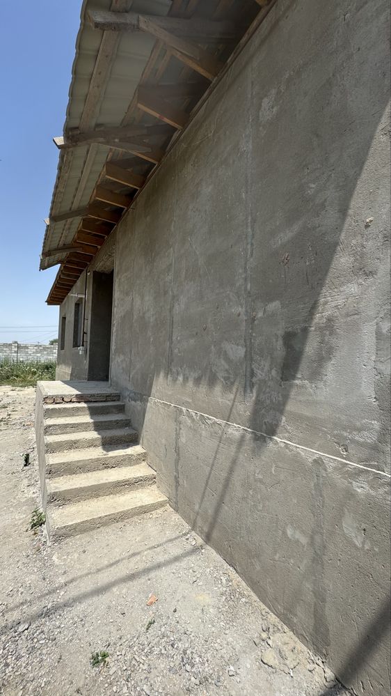 Продам дом 4.5соток 5 комнат 150 ка . Красный кирпич