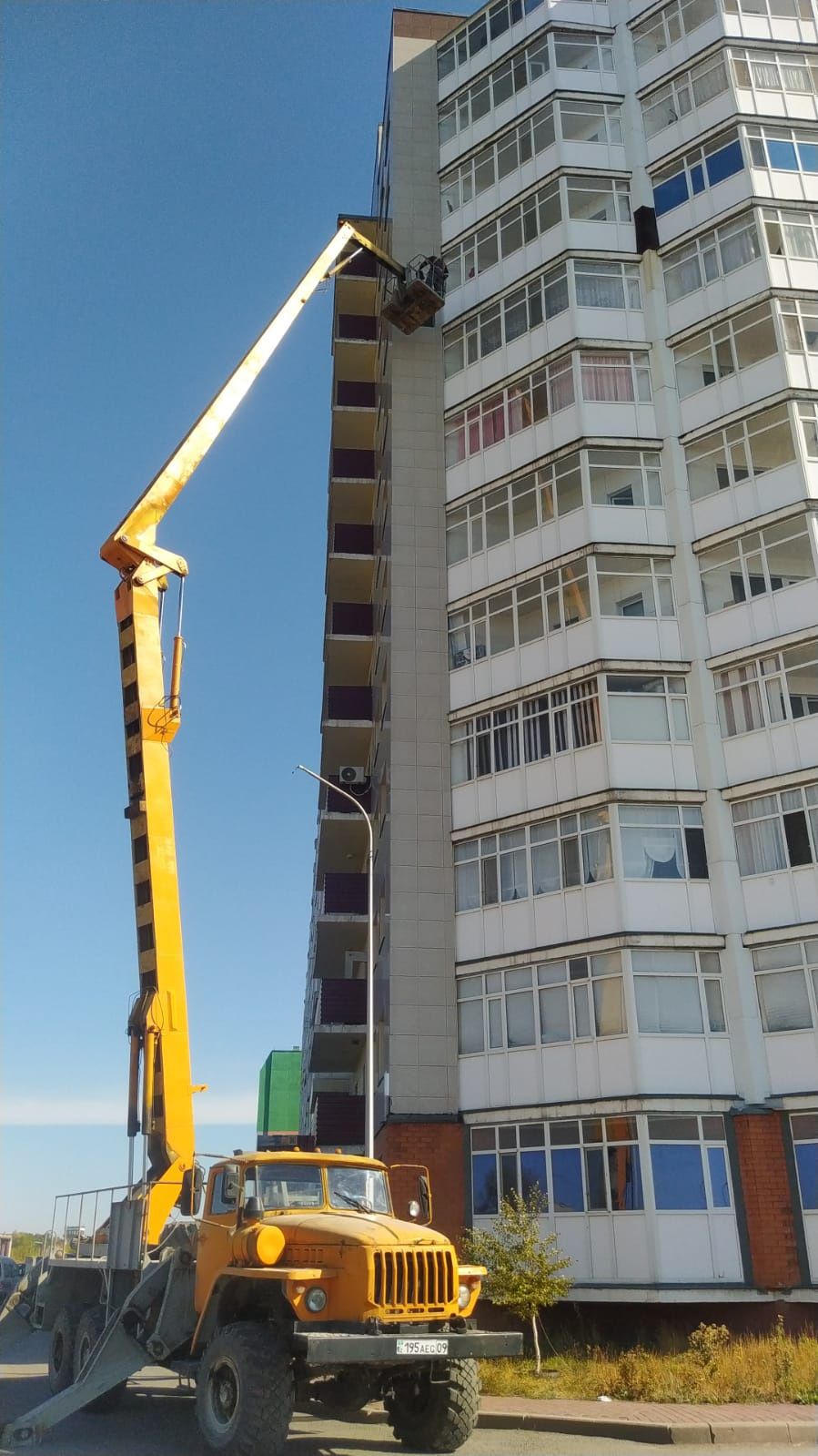 Продам автовышку
