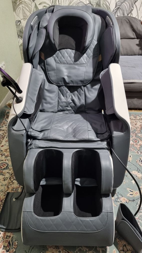 Массажное кресло Sport&Fitness SF-MC02 до 130 кг 20 программ