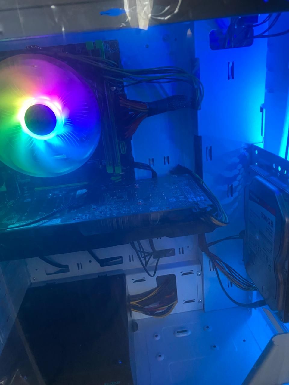 Продам мощный игровой компьютер системный блок ryzen 3