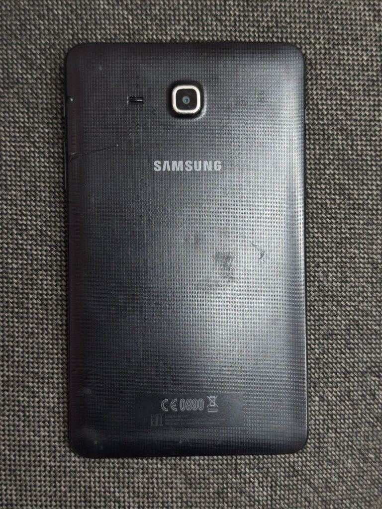 Планшет Samsung Tab A6