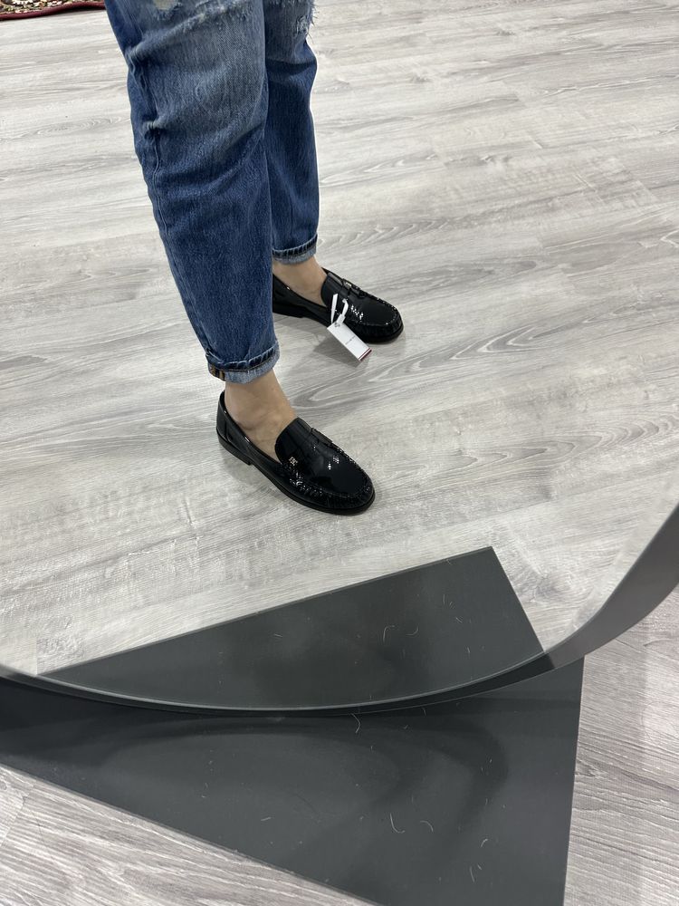 продам лоферы tommy Hilfiger