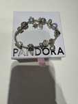 Браслет Pandora и 12 шармиков
