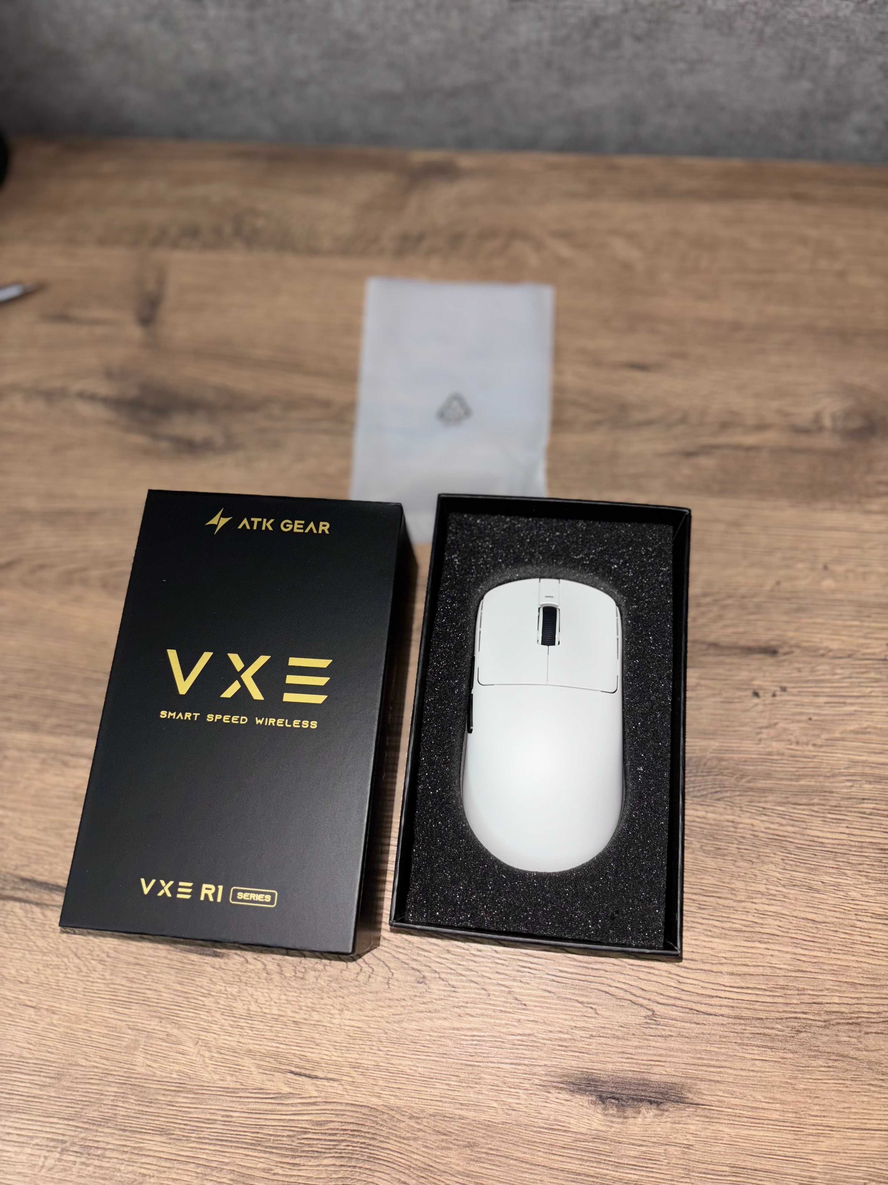 Игровая мышка VXE R1 Pro (беспроводная/проводная)