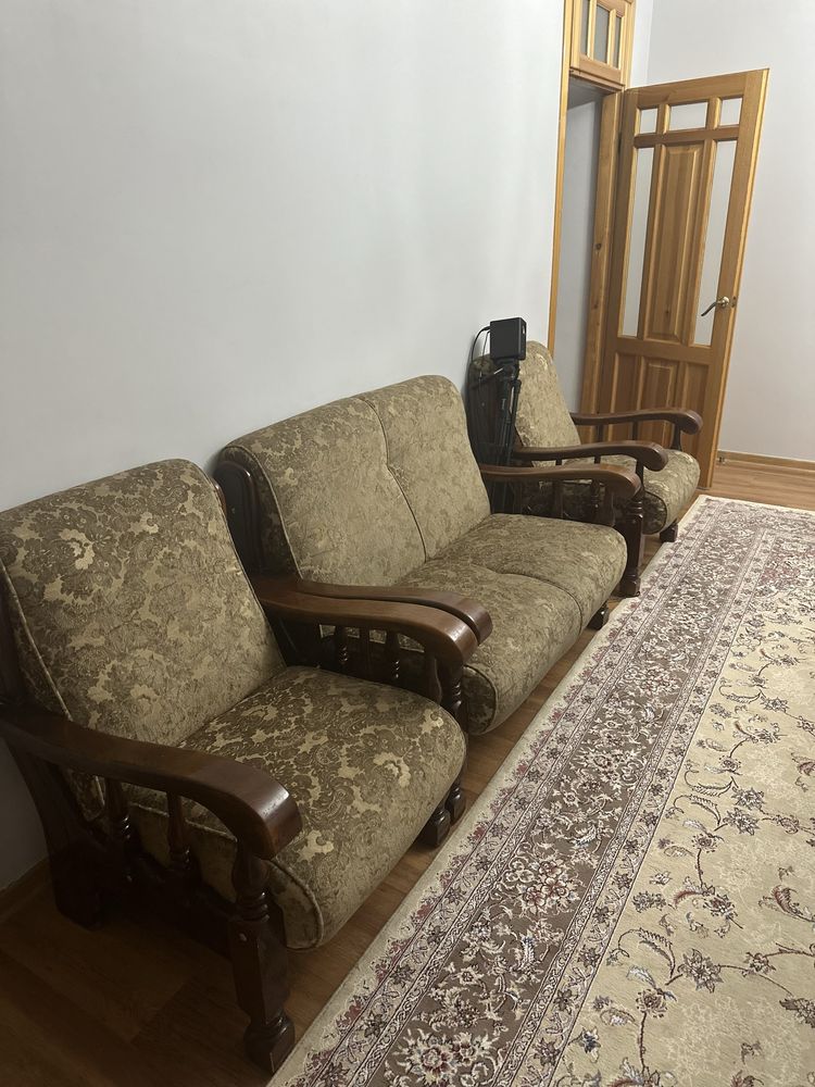 Продам диван антиквариат