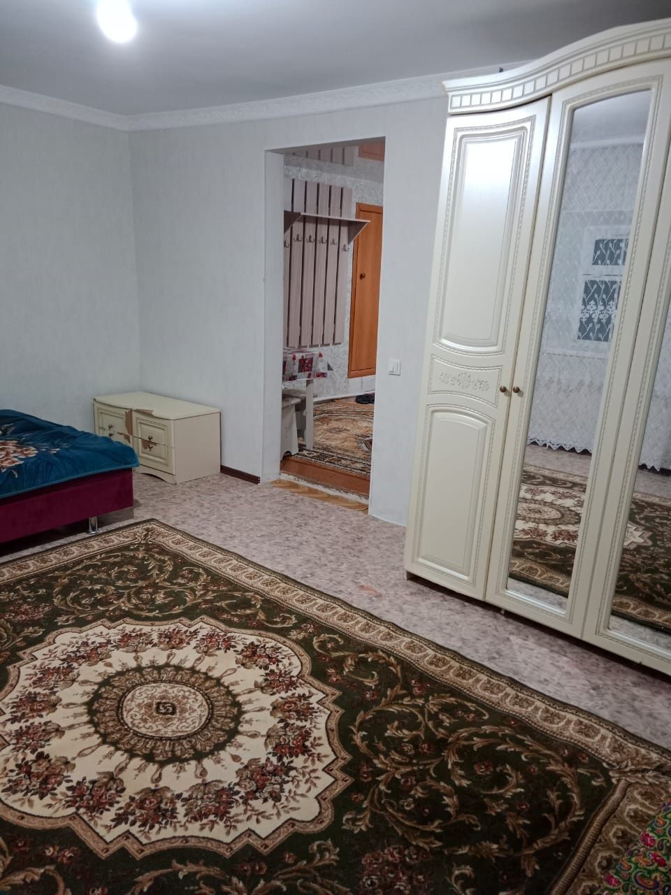 Сдам 1 комн дом Шанхай