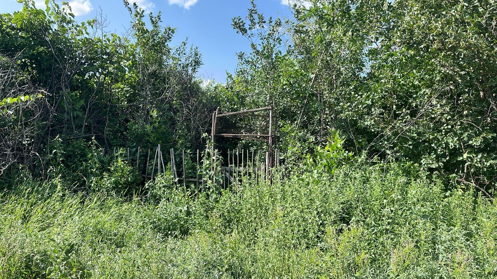 Продам дачу Казинское  в городе Уральск вдоль дороги трассы