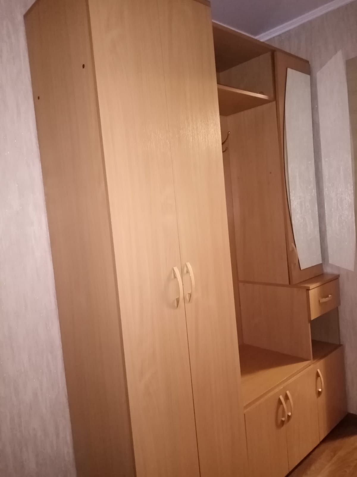 Продам прихожую в отличном состоянии