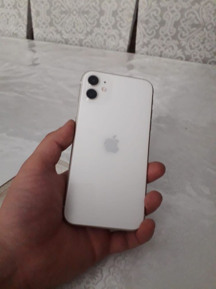 Продется iPhone 11 с гарантией
