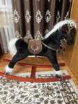 Продам детскую лошадку качалку.