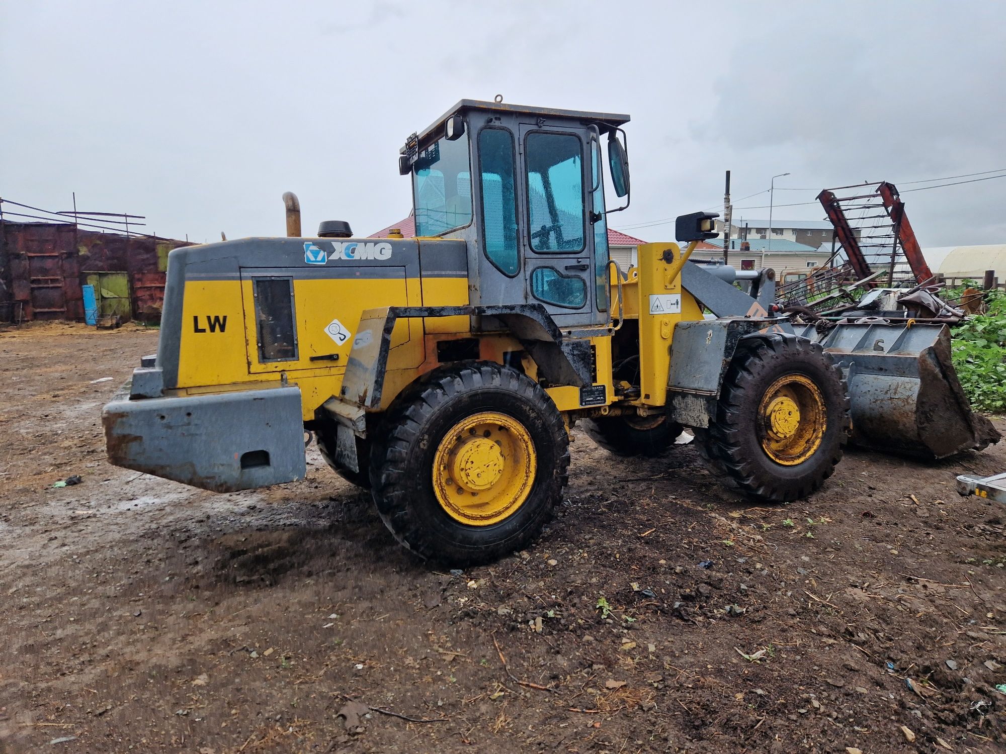 Погрузчик Xcmg 321 lw300 2 куба