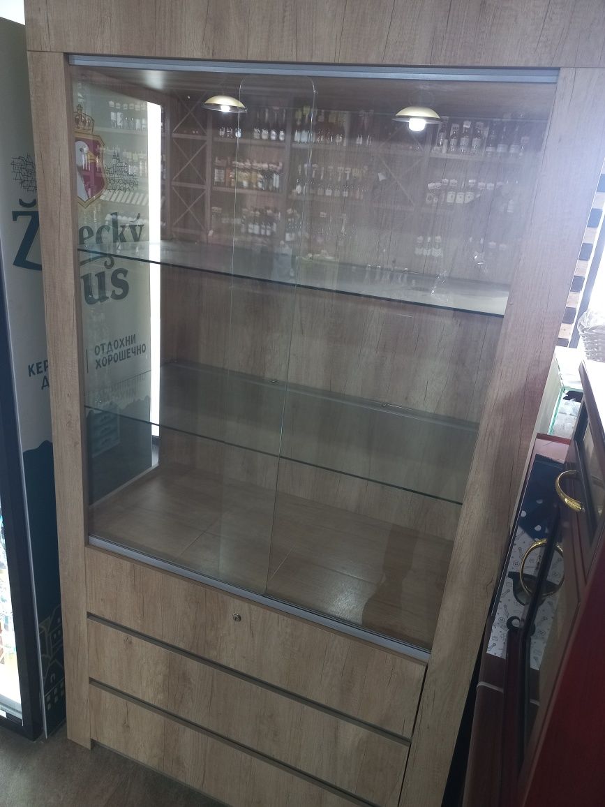 Продам очень качественный шкаф